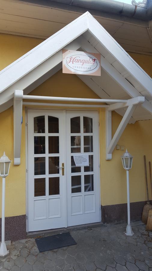 Hangulat Vendeghaz Apartmanok Orosháza Exterior foto