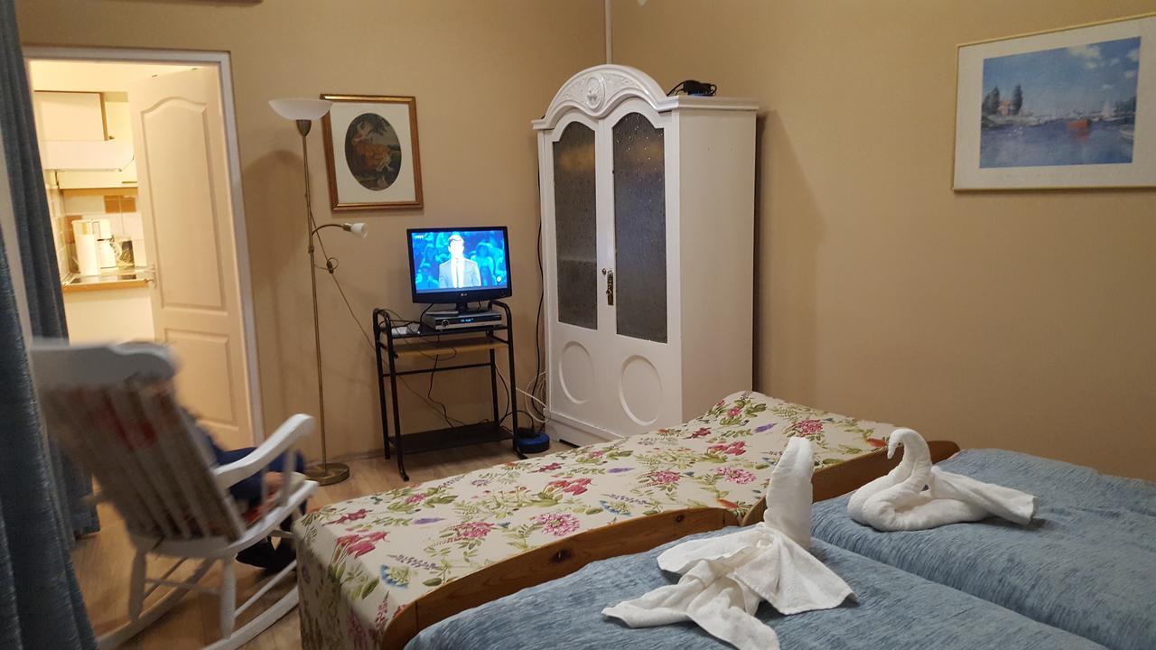 Hangulat Vendeghaz Apartmanok Orosháza Exterior foto