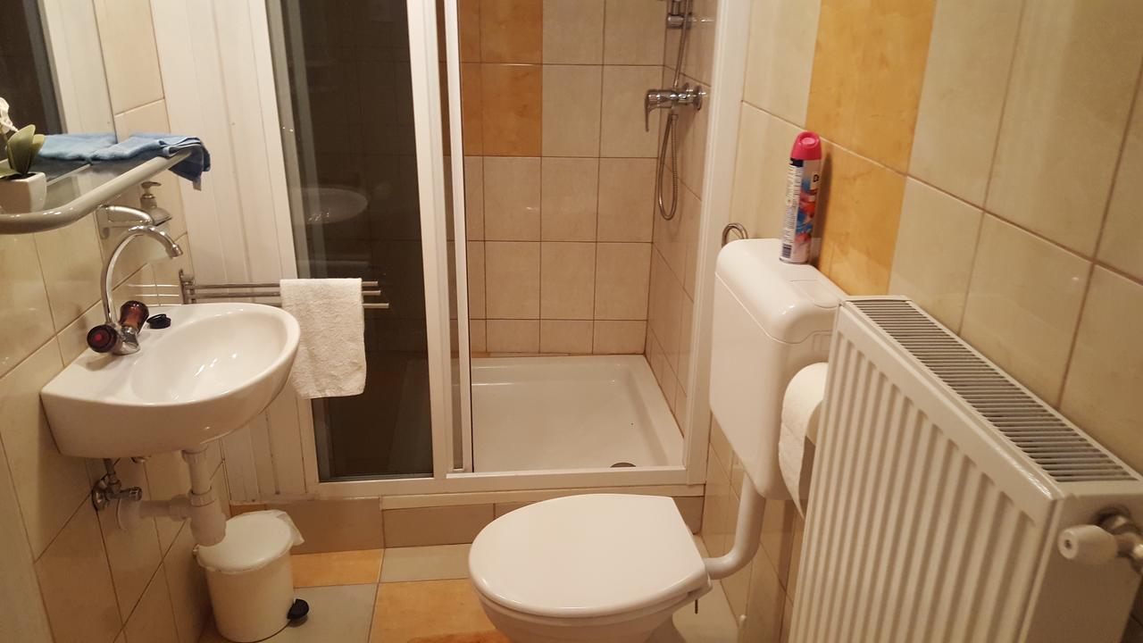 Hangulat Vendeghaz Apartmanok Orosháza Exterior foto