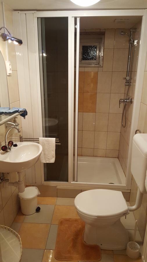 Hangulat Vendeghaz Apartmanok Orosháza Exterior foto