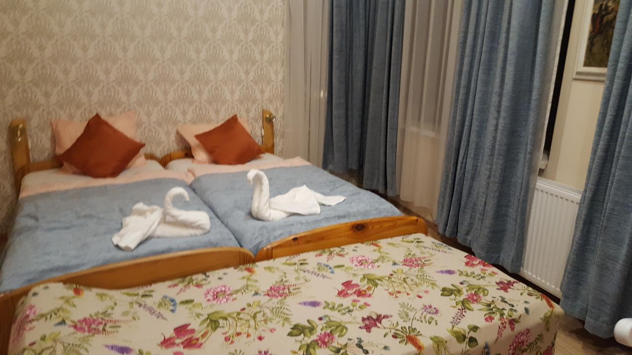 Hangulat Vendeghaz Apartmanok Orosháza Exterior foto