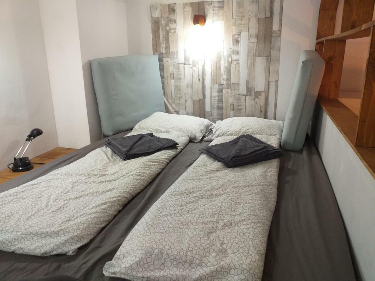 Hangulat Vendeghaz Apartmanok Orosháza Exterior foto